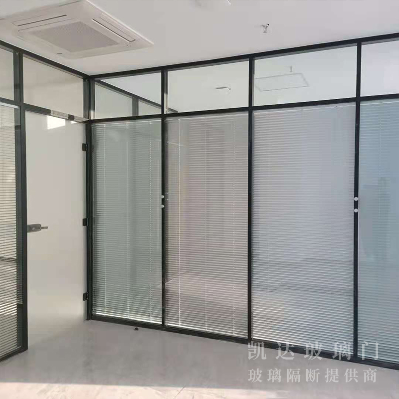 隔斷工程地止，山鋼新天地1012室
