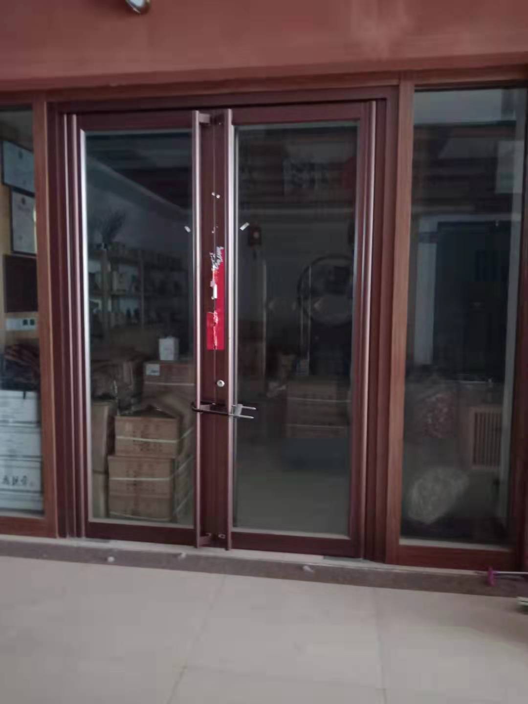肯德基門配件選擇應(yīng)該注意什么？